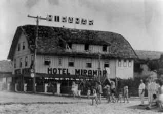 olhandoamar1MD.jpg