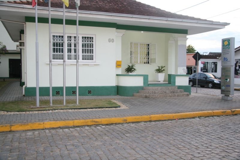 fotopg12abrecolorGG.jpg