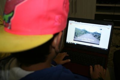 fotopg10abre1colorMD.jpg
