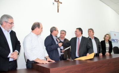 colomboemlusalves1MD.jpg