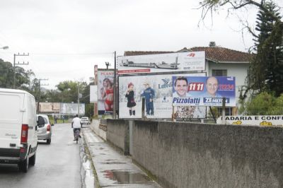 fotopg9abre1colorMD.jpg