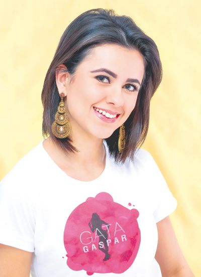 carlanatachapereira19anosbairrosantaterezinhaMD.jpg
