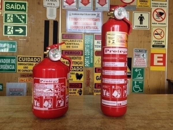 Extintor em carro deixar� de ser obrigat�rio