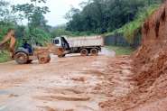 Km 45 da BR-470 recebe trabalho de conten��o