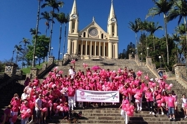 Caminhada do Outubro Rosa ocorre no domingo em Gaspar
