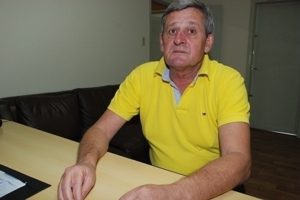 C�qui Schmitt se aposenta ap�s 30 anos de trabalho na prefeitura