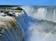 Excesso de chuvas no Paran� faz vaz�o das Cataratas do Igua�u dobrar