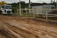 Trabalhos de duplica��o da BR-470 deixam rua intransit�vel 