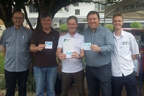 CDL de Gaspar sorteia três vale-compras de R$500