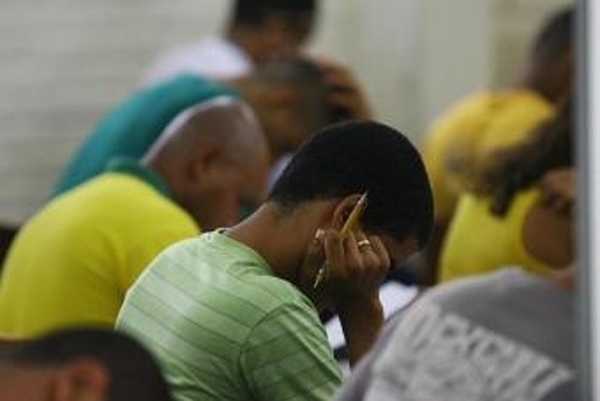Requerimentos miram projeto de cota para negros em concursos