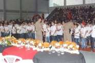 Alunos de Gaspar participam de formatura do Proerd