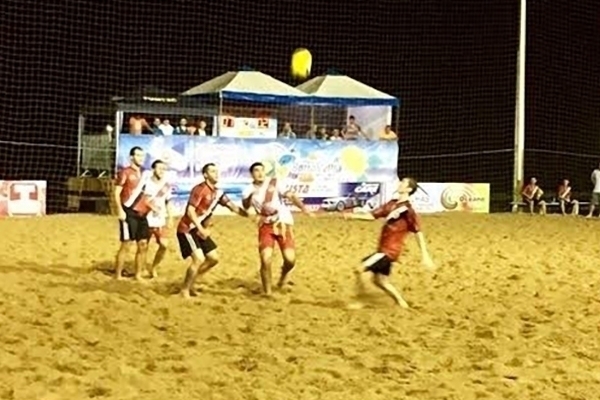 Tupi goleia e estreia com vitria no Beach Soccer