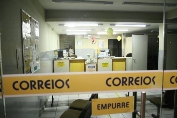 Correios alega conten��o financeira para fechamento de ag�ncia em Ilhota
