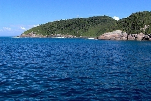 Turista argentino morre durante mergulho na Ilha do Arvoredo