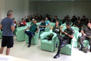 Em Dia D contra dengue, agentes e soldados orientam 300 famílias em Gaspar