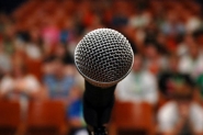 Curso ajuda a superar o medo de falar em p�blico