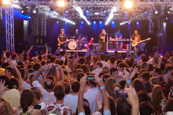 Sambhawaii: festa em clima havaiano em Gaspar