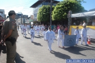 Desfile marca aniversrio de Gaspar