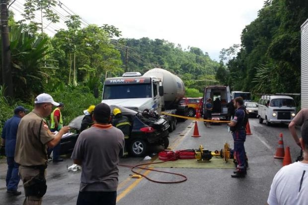 Motorista fica ferido em acidente na Vila Itoupava, em Blumenau