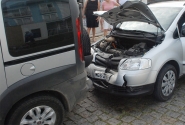 Acidente envolve tr�s ve�culos no bairro Margem Esquerda