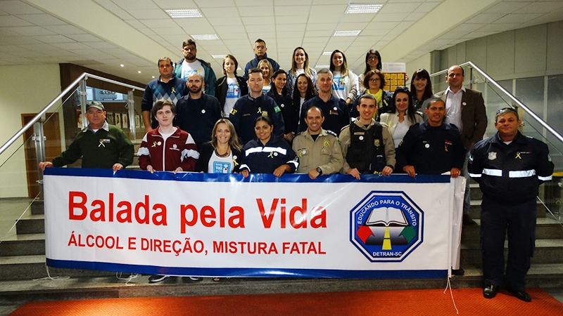 Sessão especial na Assembleia dá início ao movimento Maio Amarelo