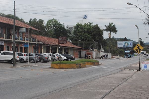 Moradores do Bela Vista pedem melhorias na via