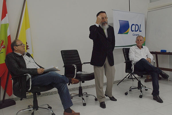 Palestra sobre jornalismo e democracia marca o aniversário do Cruzeiro do Vale
