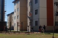 Moradores do Residencial Milano esperam por creche e posto de saúde