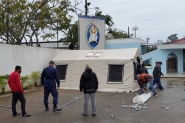 Defesa Civil de Itaja� instala barracas t�rmicas para moradores de rua