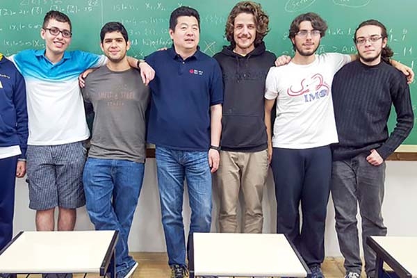 Brasil leva 5 medalhas de prata em Olimp�ada de Matem�tica na �sia