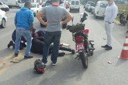 Acidente na Avenida Frei Godofredo deixa motociclista ferido