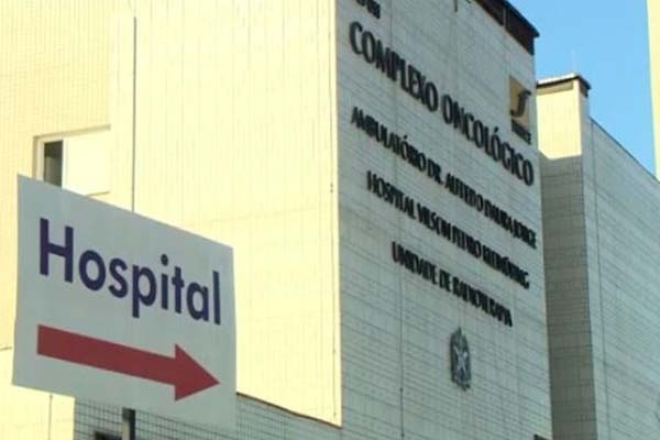 Atraso de R$ 50 milh�es para Hemosc e Cepon suspende servi�os