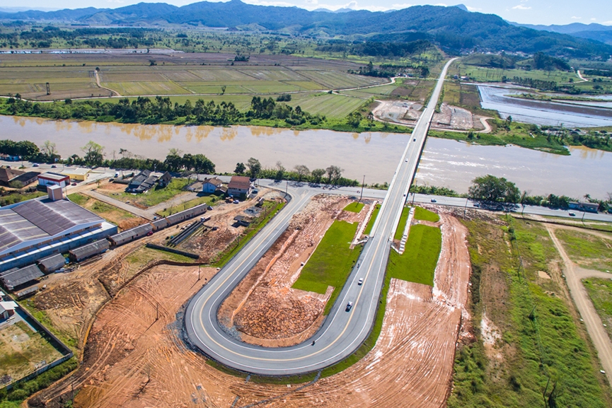 Ponte de Ilhota será inaugurada nesta sexta-feira