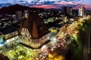 Blumenau comemora 166 anos nesta sexta-feira