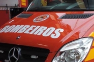 Veículo cai em ribanceira no bairro Bateias, em Gaspar