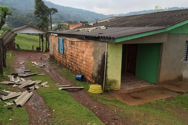 Em SC, 13 munic�pios registraram estragos com chuvas em setembro