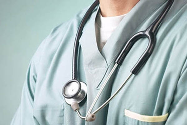 Secretaria de Estado da Sa�de lan�a programa de resid�ncia m�dica com 64 vagas