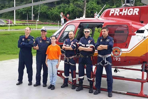 Supera��o: Gasparense deficiente visual vira bombeira comunit�ria 