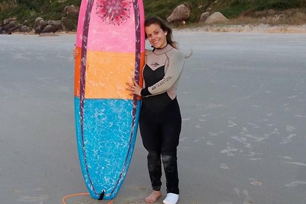 Catarinense � a primeira representante do Surf Adaptado Feminino do estado
