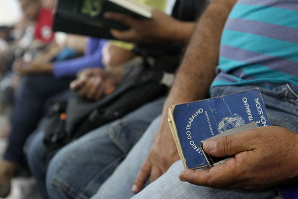 Brasil registra o fechamento de 33 mil postos formais de trabalho em agosto