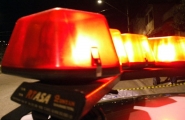 Bandidos roubam casa em Guabiruba, abandonam produtos em Gaspar e fogem da pol�cia
