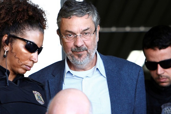 Pris�o de Palocci e mais dois detidos na Lava Jato vence nesta sexta-feira