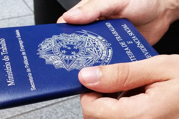 Em caso de falha do sistema, SC emite carteiras de trabalho manuais