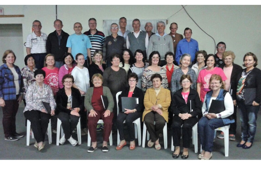 Coros de Gaspar se apresentam na missa de Santa Paulina