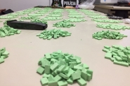 Opera��o prende 6 e apreende 5,6 mil comprimidos de ecstasy em SC