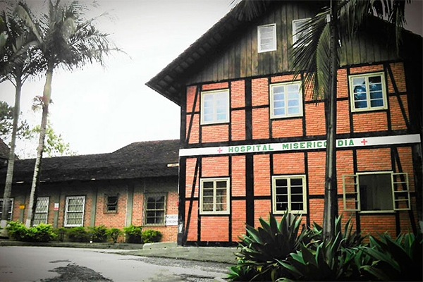 Blumenau e Luiz Alves s�o beneficiados por repasse hospitalar em Santa Catarina