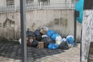 Gaspar segue para o terceiro dia sem coleta e transporte do lixo