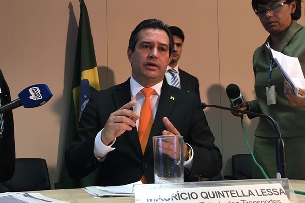 Participa��o da Infraero em aeroportos deve ser dissolvida, diz Quintella