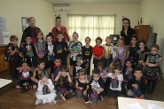 Crianas da Escola Mundo Feliz entram no clima do Halloween