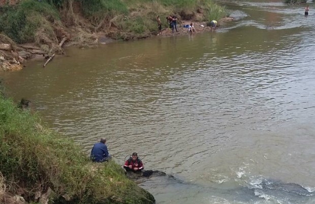 Jovem morre afogado ap�s mergulhar em rio em Luiz Alves
